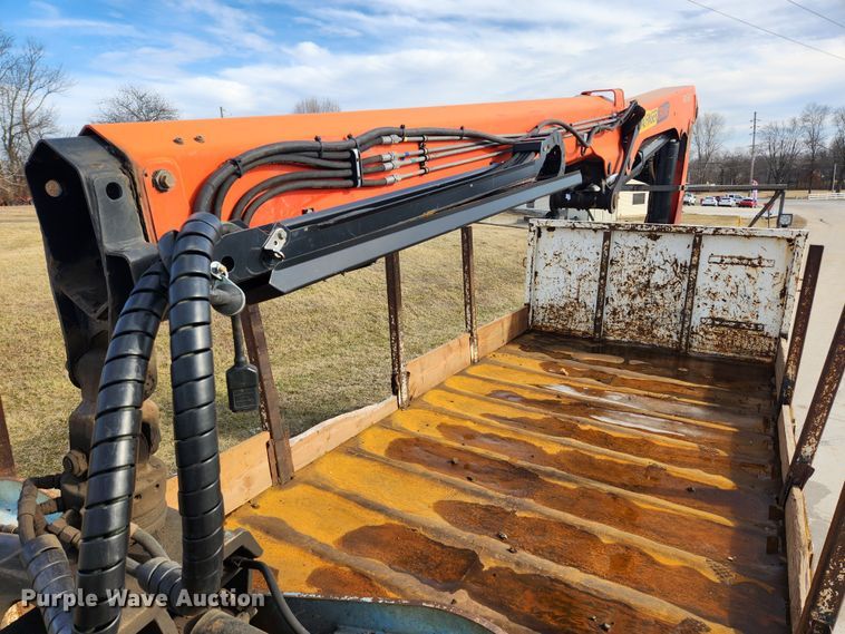 image for item KT9400 2007 Sterling L8500  crane truck