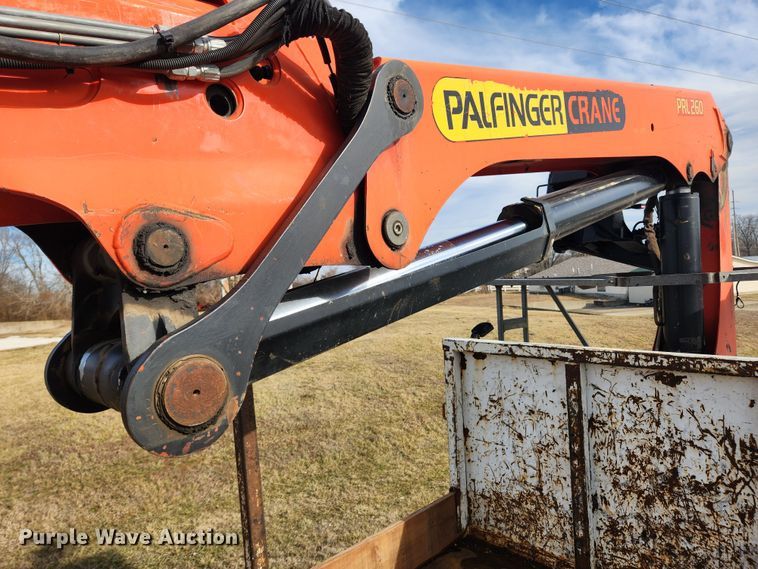 image for item KT9400 2007 Sterling L8500  crane truck