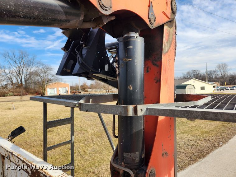 image for item KT9400 2007 Sterling L8500  crane truck