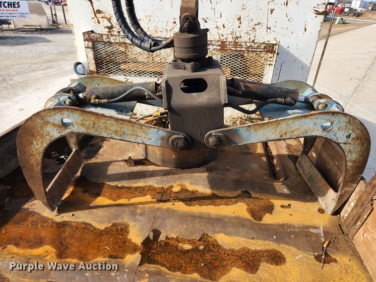 image for item KT9400 2007 Sterling L8500  crane truck