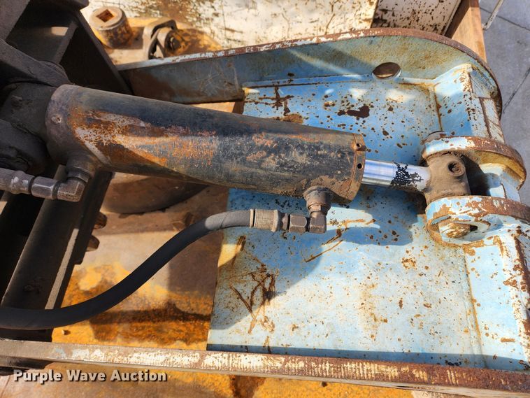 image for item KT9400 2007 Sterling L8500  crane truck