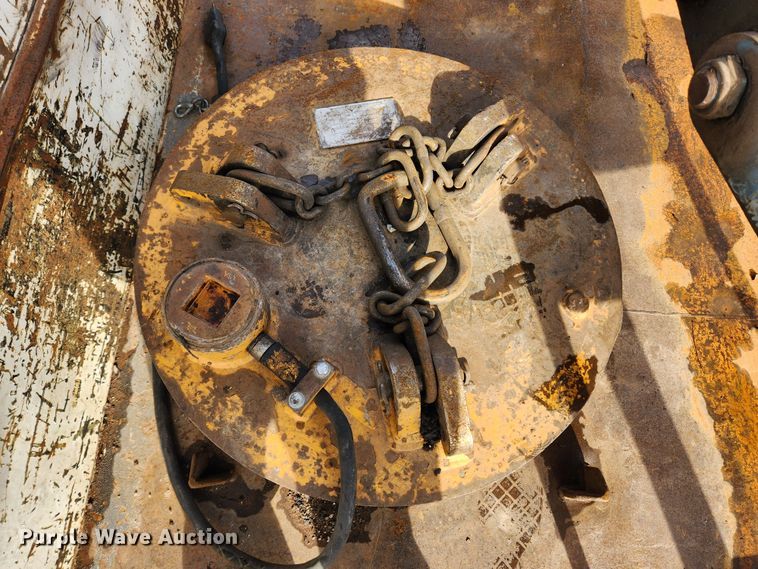 image for item KT9400 2007 Sterling L8500  crane truck