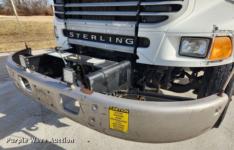 image for item KT9400 2007 Sterling L8500  crane truck