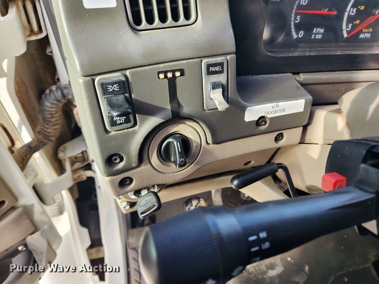 image for item KT9400 2007 Sterling L8500  crane truck