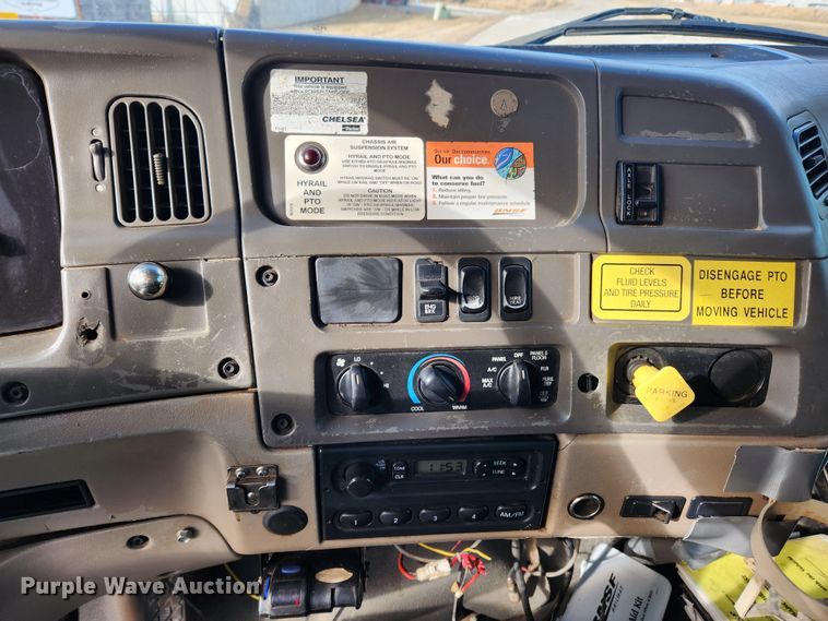 image for item KT9400 2007 Sterling L8500  crane truck