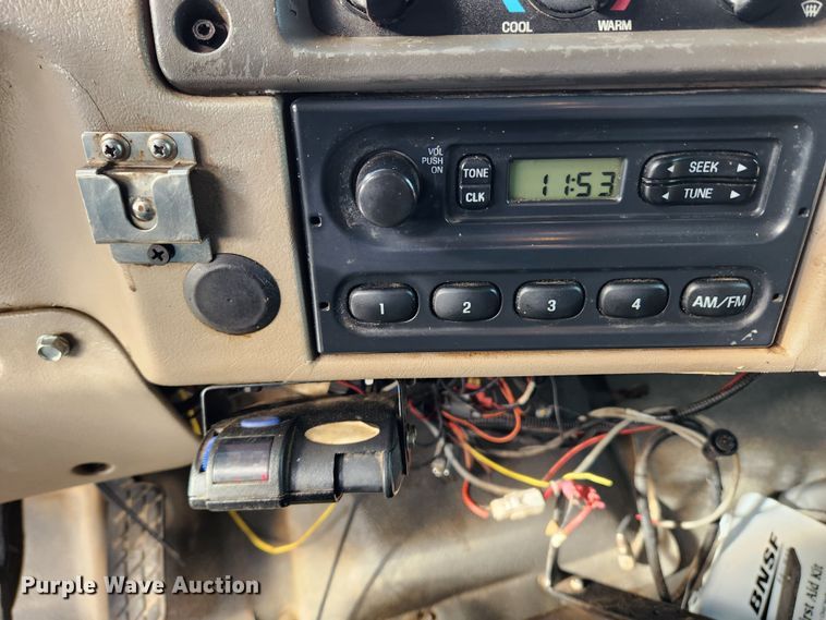 image for item KT9400 2007 Sterling L8500  crane truck