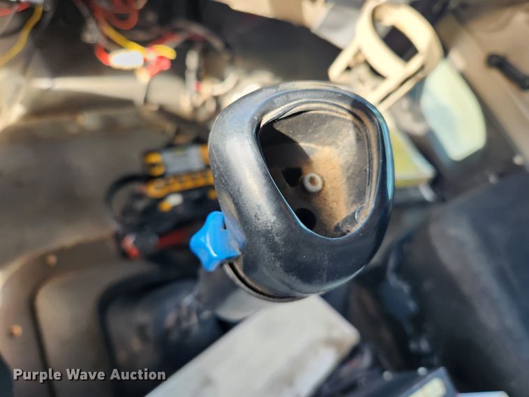 image for item KT9400 2007 Sterling L8500  crane truck