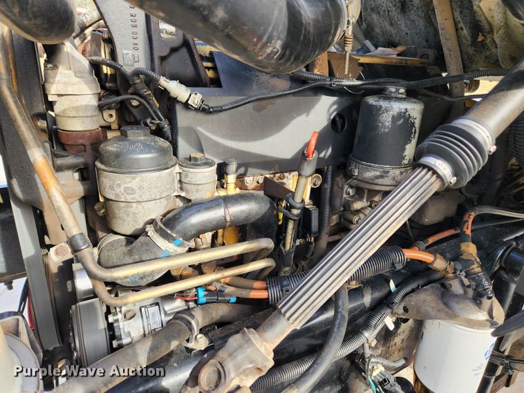 image for item KT9400 2007 Sterling L8500  crane truck