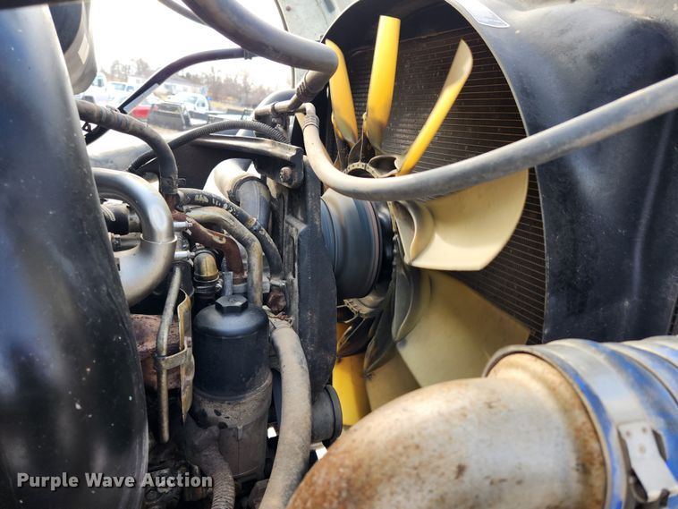 image for item KT9400 2007 Sterling L8500  crane truck