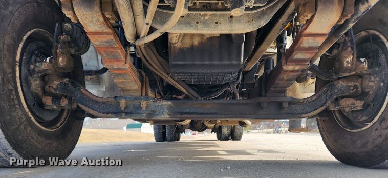 image for item KT9400 2007 Sterling L8500  crane truck