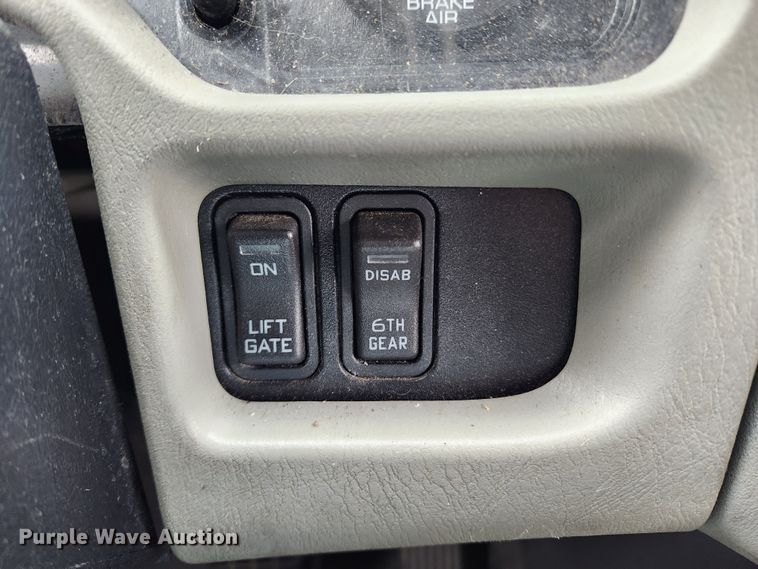 image for item KT9408 2014 International DuraStar 4300  box truck