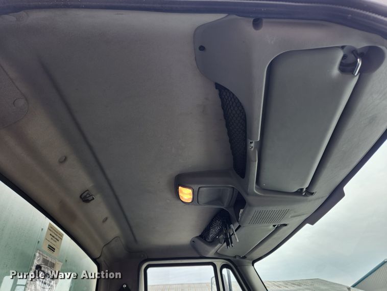 image for item KT9408 2014 International DuraStar 4300  box truck