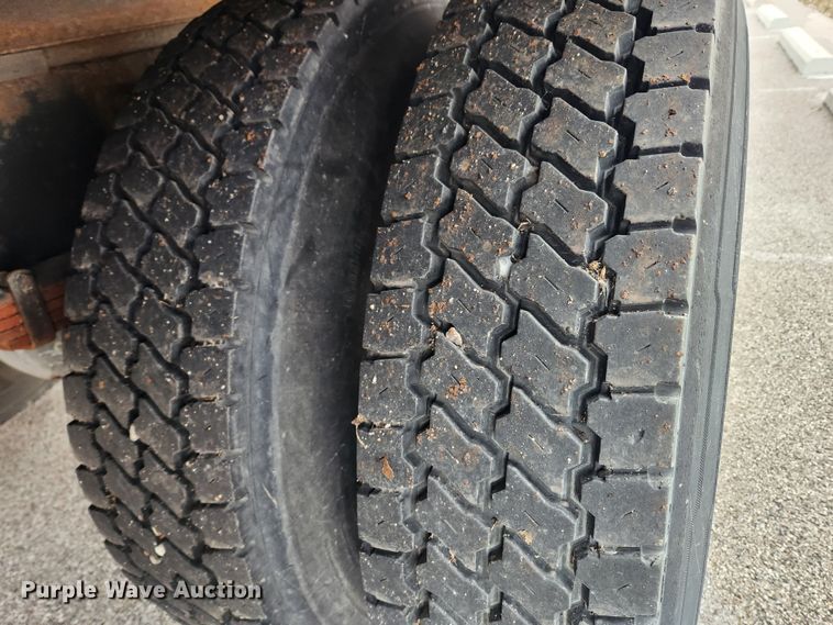 image for item KT9408 2014 International DuraStar 4300  box truck