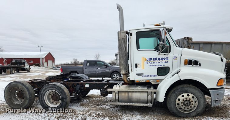 image for item KT9412 2007 Sterling A9500  semi truck