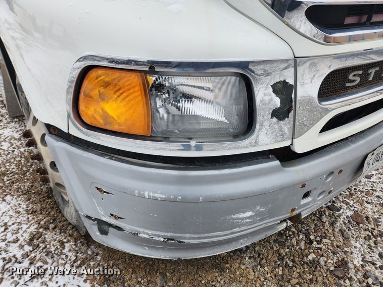 image for item KT9412 2007 Sterling A9500  semi truck