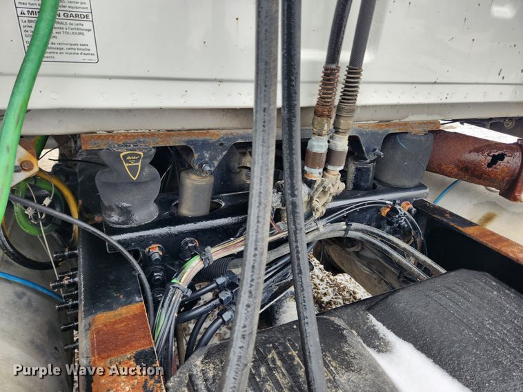 image for item KT9412 2007 Sterling A9500  semi truck