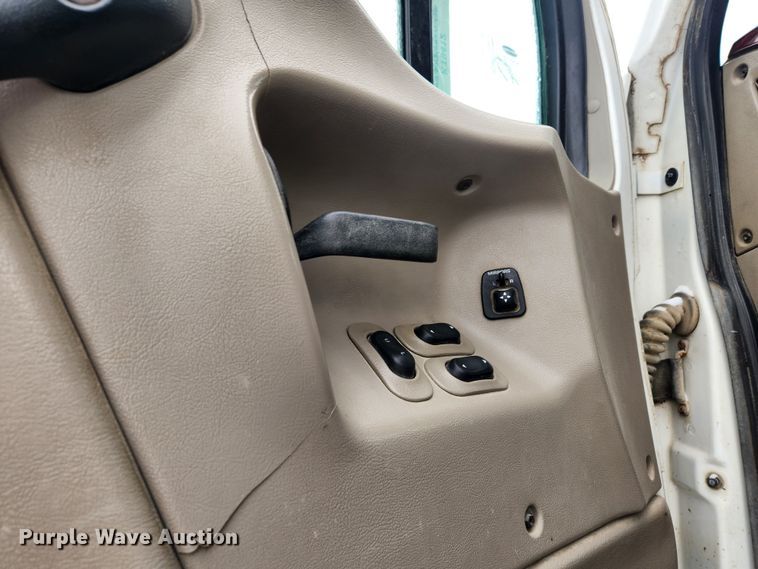 image for item KT9412 2007 Sterling A9500  semi truck