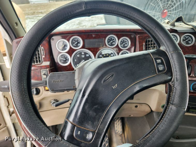 image for item KT9412 2007 Sterling A9500  semi truck