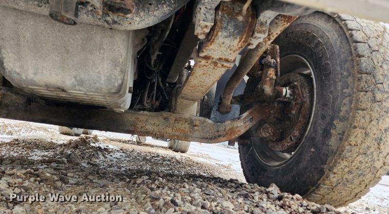 image for item KT9412 2007 Sterling A9500  semi truck