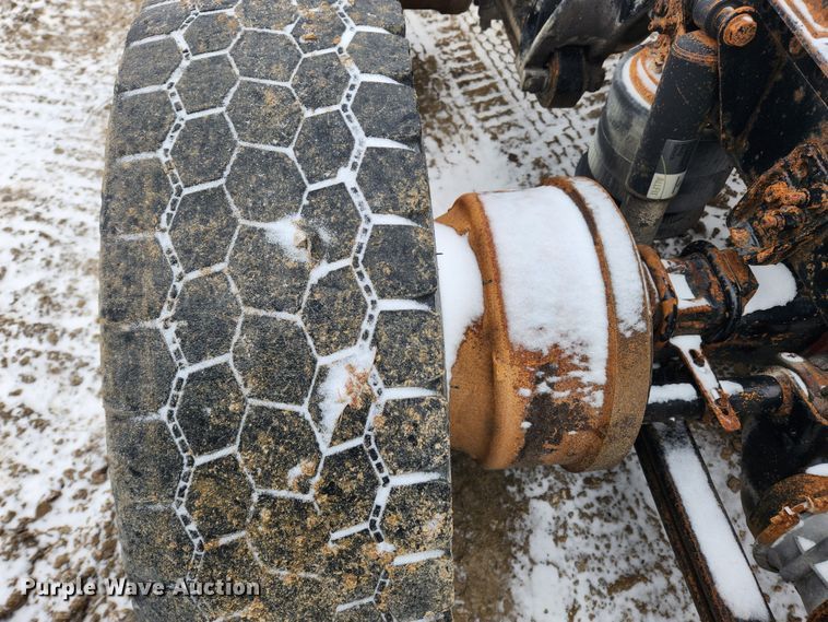 image for item KT9412 2007 Sterling A9500  semi truck