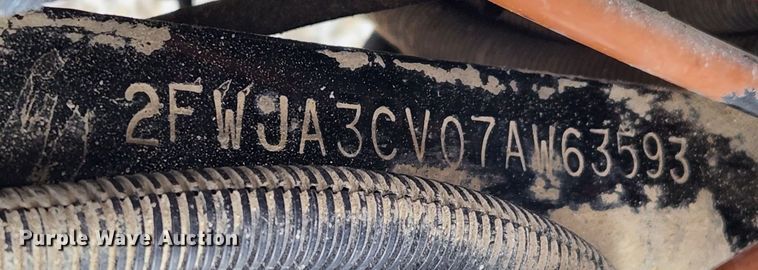 image for item KT9412 2007 Sterling A9500  semi truck