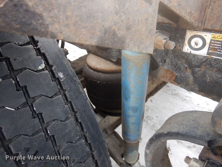 image for item KU9727 2012 Peterbilt 386  semi truck