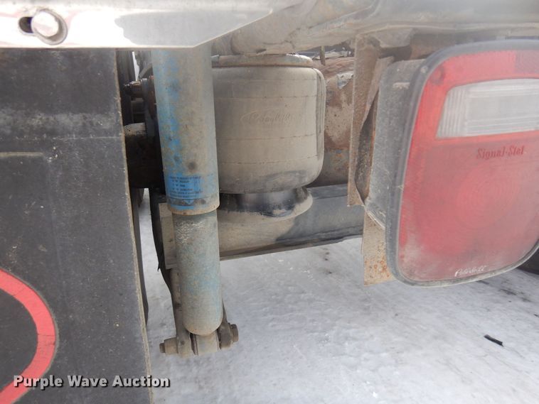 image for item KU9727 2012 Peterbilt 386  semi truck