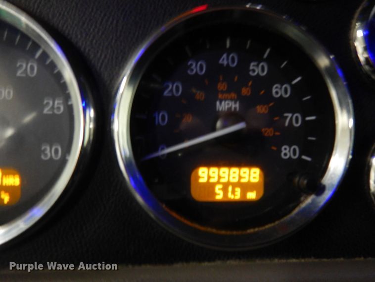 image for item KU9727 2012 Peterbilt 386  semi truck