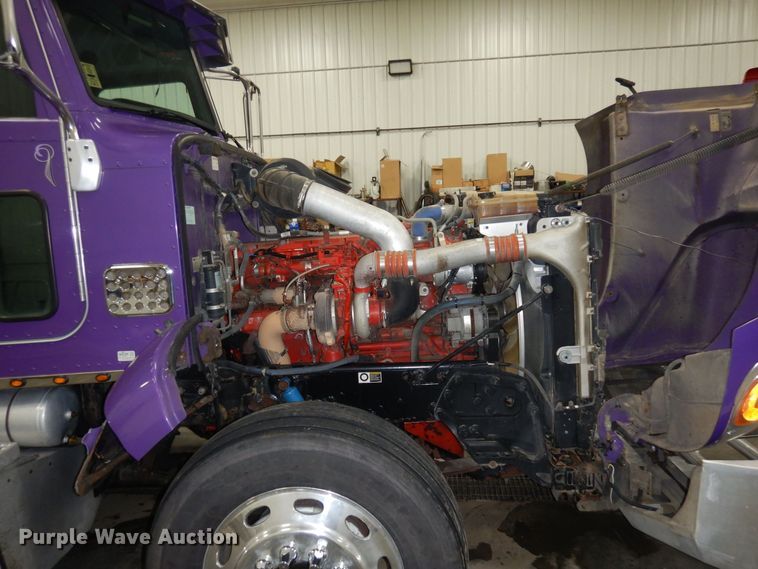 image for item KU9727 2012 Peterbilt 386  semi truck