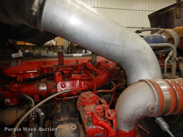 image for item KU9727 2012 Peterbilt 386  semi truck