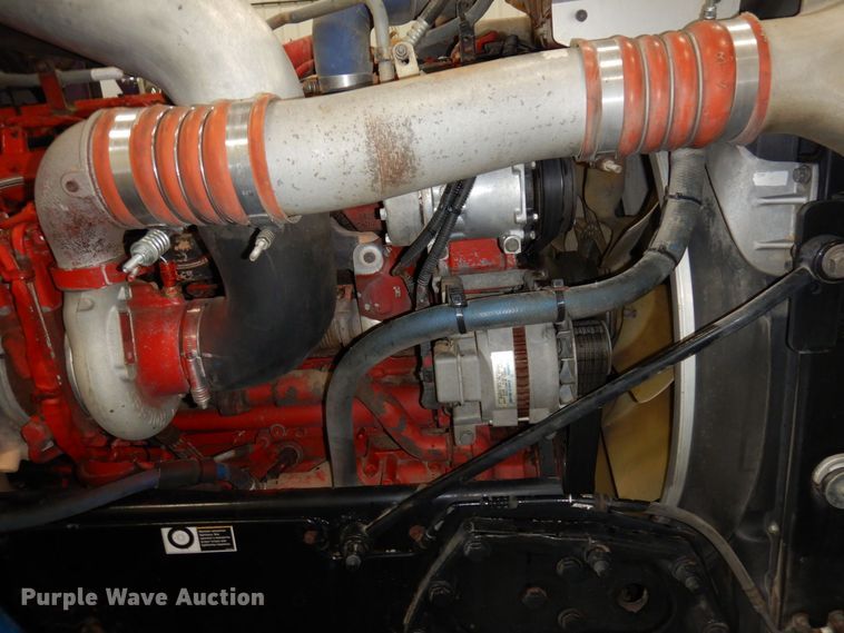 image for item KU9727 2012 Peterbilt 386  semi truck