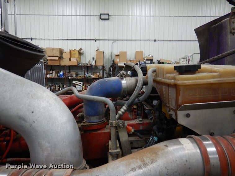 image for item KU9727 2012 Peterbilt 386  semi truck