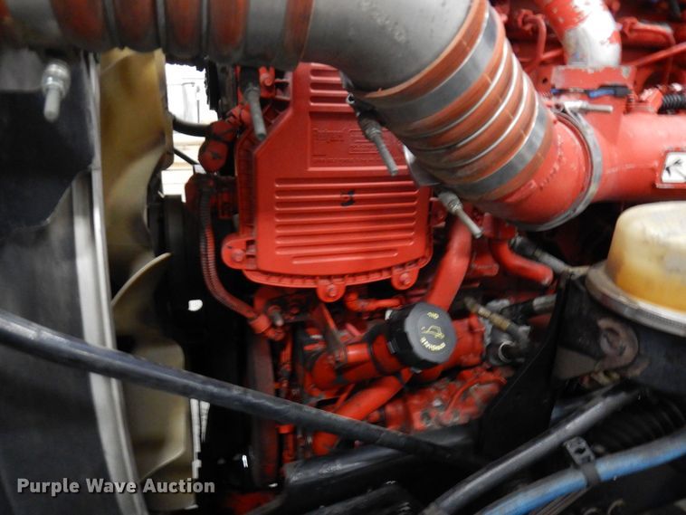 image for item KU9727 2012 Peterbilt 386  semi truck