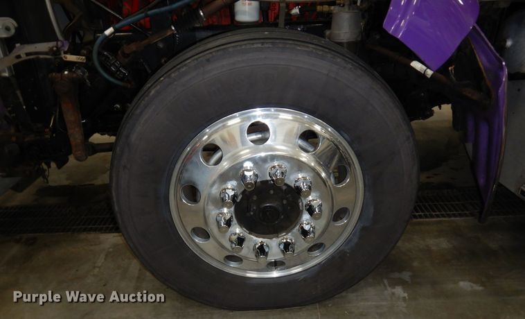 image for item KU9727 2012 Peterbilt 386  semi truck