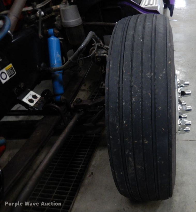 image for item KU9727 2012 Peterbilt 386  semi truck