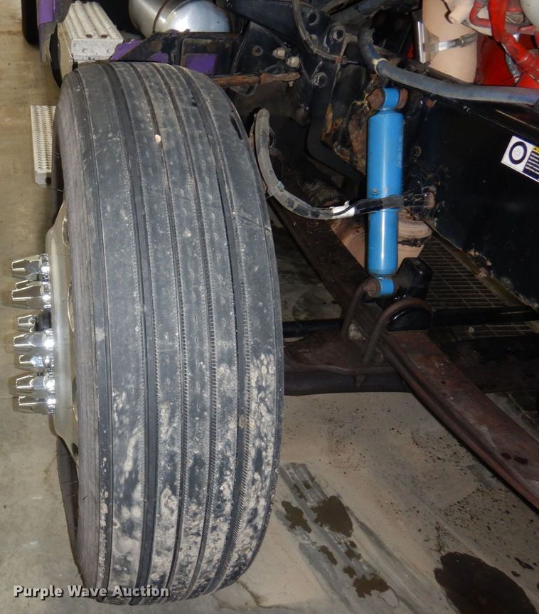 image for item KU9727 2012 Peterbilt 386  semi truck