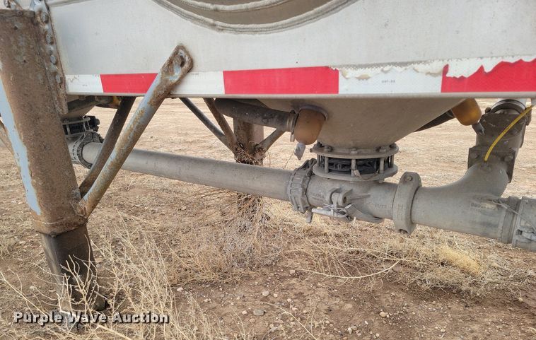 image for item LG9515 2012 Heil  pneumatic dry bulk trailer