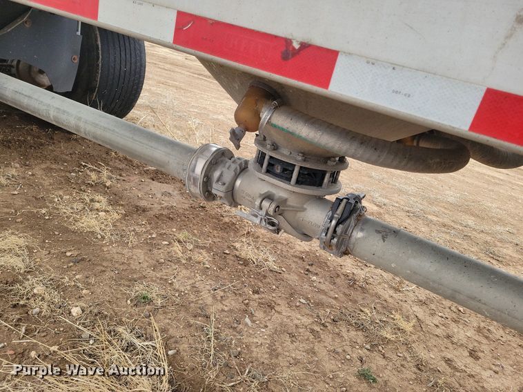 image for item LG9515 2012 Heil  pneumatic dry bulk trailer