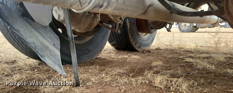 image for item LG9515 2012 Heil  pneumatic dry bulk trailer