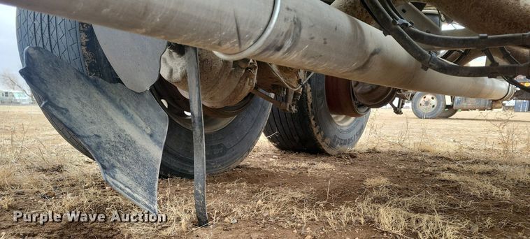 image for item LG9515 2012 Heil  pneumatic dry bulk trailer