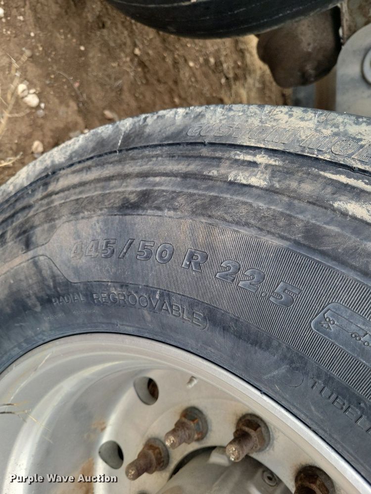 image for item LG9515 2012 Heil  pneumatic dry bulk trailer