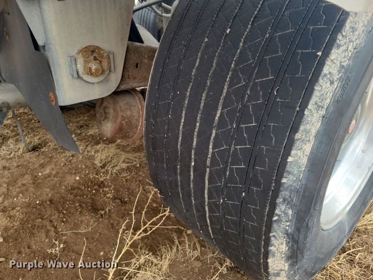 image for item LG9515 2012 Heil  pneumatic dry bulk trailer