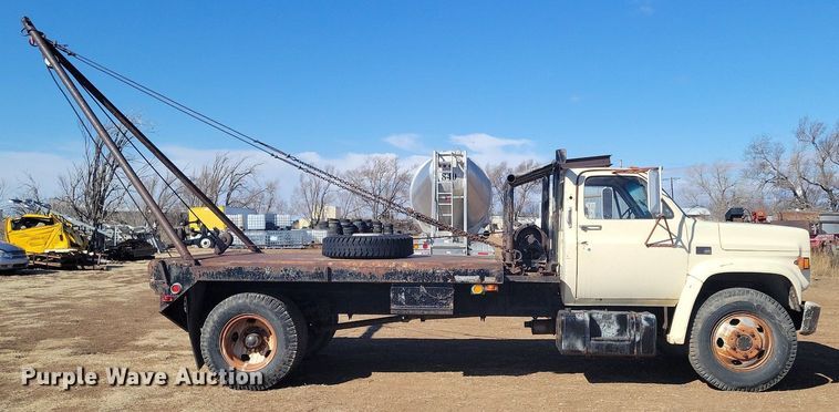 image for item LG9516 1980 Chevrolet  winch truck