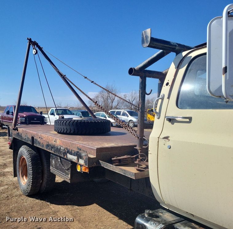 image for item LG9516 1980 Chevrolet  winch truck