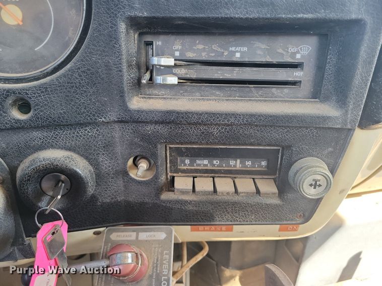 image for item LG9516 1980 Chevrolet  winch truck