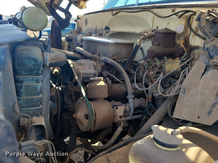 image for item LG9516 1980 Chevrolet  winch truck