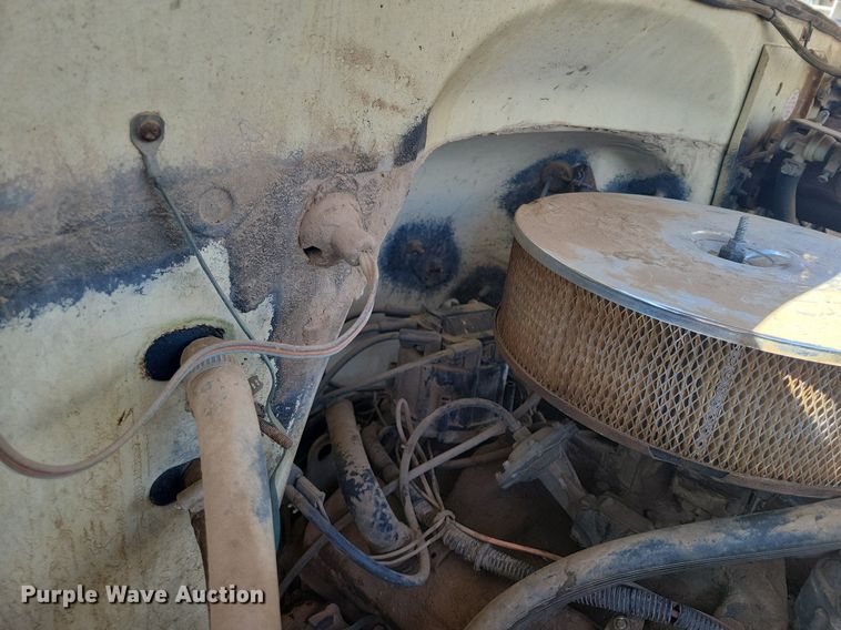 image for item LG9516 1980 Chevrolet  winch truck