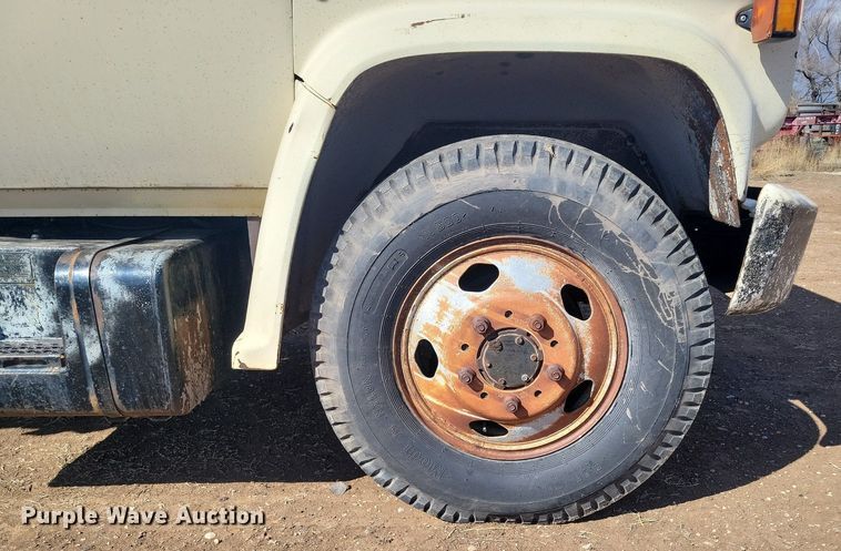 image for item LG9516 1980 Chevrolet  winch truck