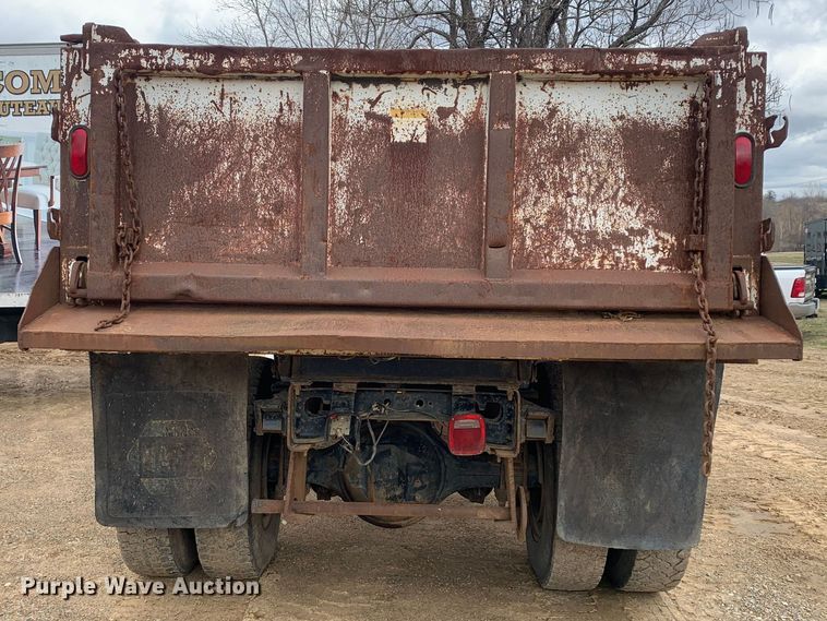 image for item LI9083 1999 International 4700  dump truck