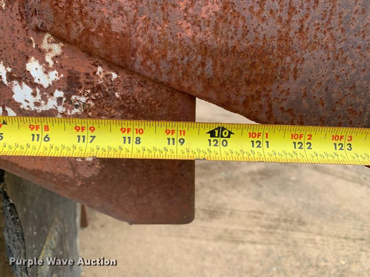 image for item LI9083 1999 International 4700  dump truck